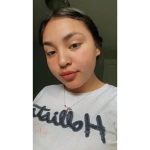 Meet your Posher, Carolina